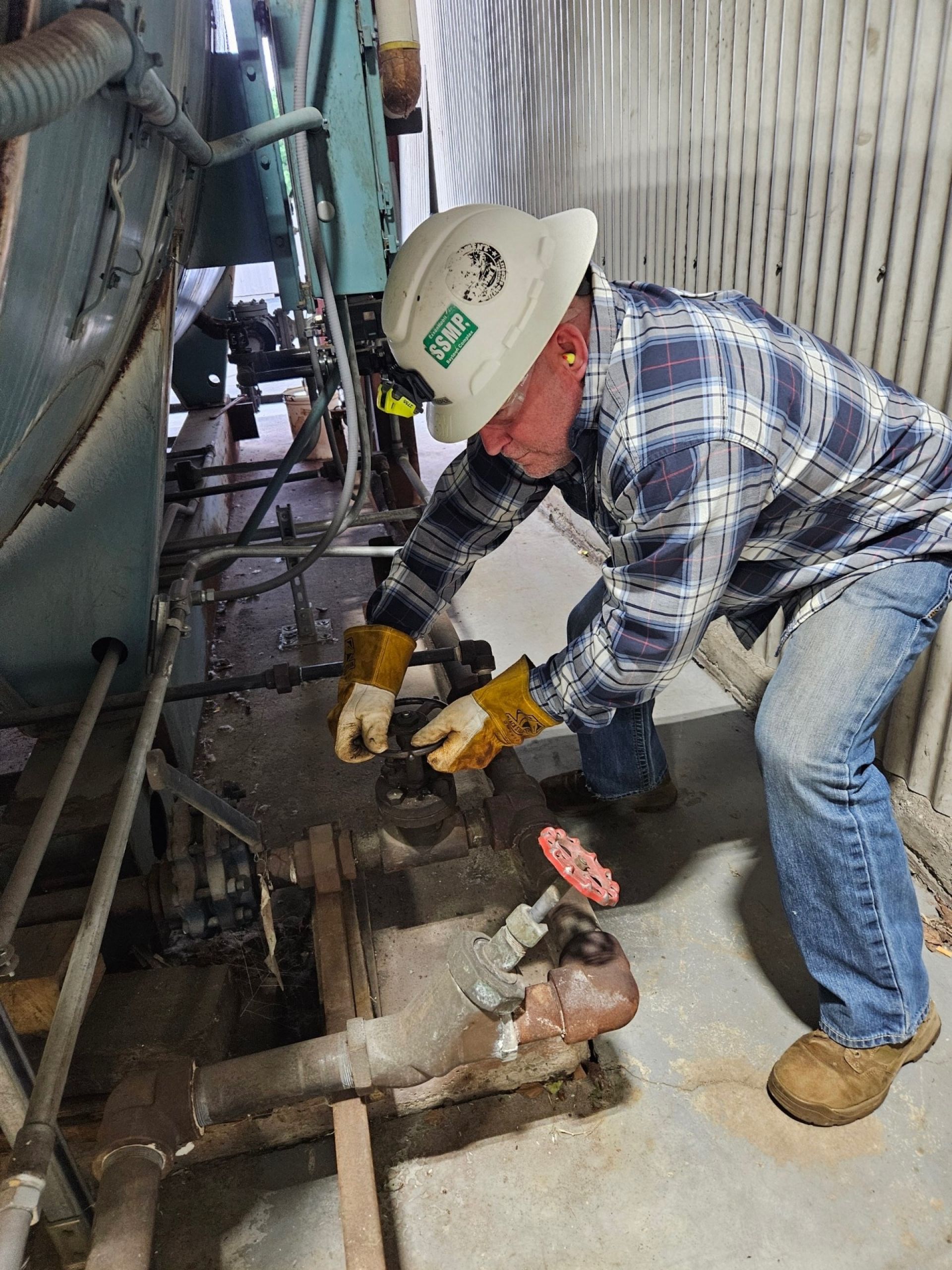 Boiler Operator
Bottom Blow Down